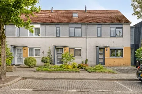 Tussenwoning te koop: Wintertaling 15, Bergse Plaat Bergen Op Zoom