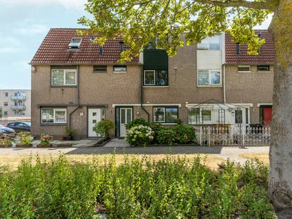 Tussenwoning te koop: Wipmolenweg 42, Molenbuurt West Almere