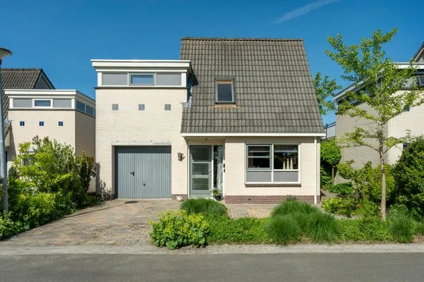 Vrijstaande woning te koop: Witrugspecht 31, Rietlanden Emmen