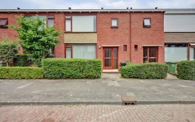 Terraced house for sale: Witte van Haemstedestraat 19, Wetering Vlaardingen