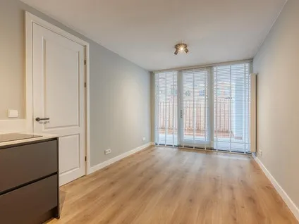 Woning te huur: Witte de Withstraat 10A1, Zeeheldenkwartier 'S-Gravenhage