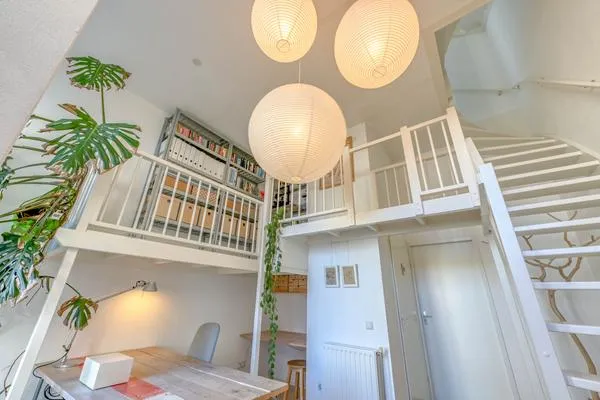 Tussenwoning te koop: Witte de Withstraat 186, 'S-Gravenhage