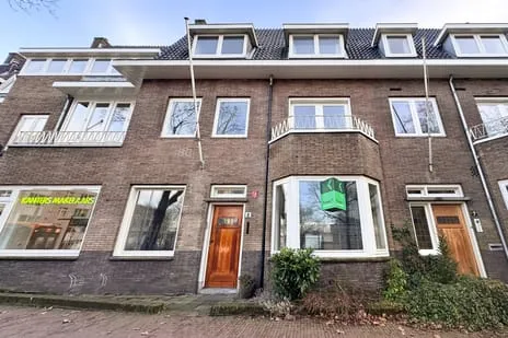 Tussenwoning te koop: Wittevrouwensingel 8, Buiten Wittevrouwen Utrecht