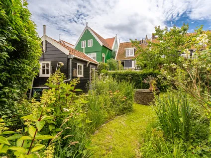 Twee-onder-één-kap te koop: Wittewerf 23, Verspreide huizen Op de Werven ten zuiden van kanaal Marken
