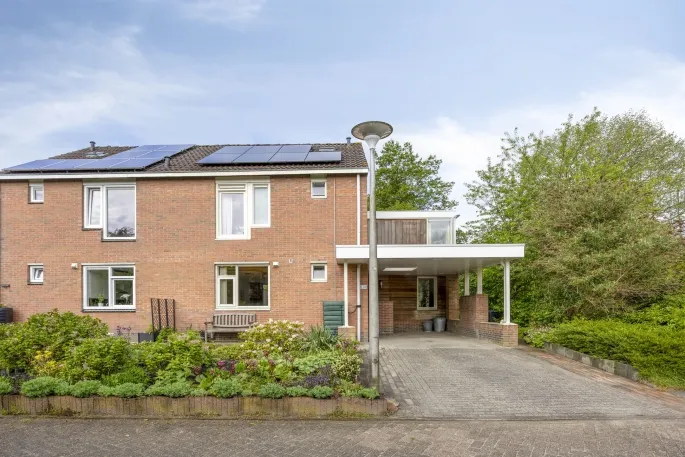 Twee-onder-één-kap te koop: Woerdes 112, De Kampen/De Essen Assen