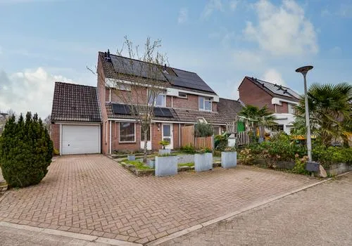 Hoekwoning te koop: Woerdes 12, Assen