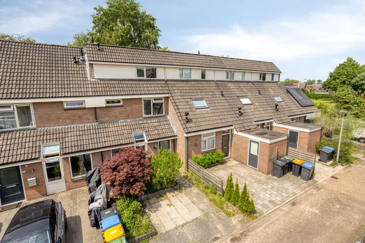 Tussenwoning te koop: Woerdes 20, De Kampen/De Essen Assen