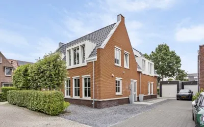 Twee-onder-één-kap te koop: Wollefoppenweg 27H, Nesselande Rotterdam