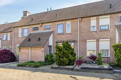Tussenwoning te koop: Wollegras 72, Heiakker-West Deurne
