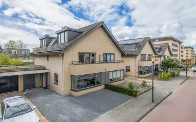 Tussenwoning te koop: Wolvenburg 14, Vrijenburg Barendrecht