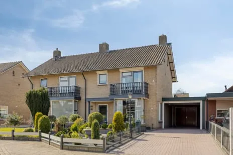 Tussenwoning te koop: Woolderweg 60, 't Wensink Zuid Borne