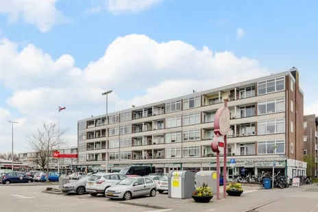 Appartement te koop: Wormerplein 17, Purmerend