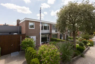Tussenwoning te koop: Worp Tjaardastraat 115, Noorderhoek I Sneek