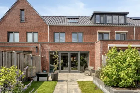Terraced house for sale: Woudagemaal 17, Middenbeemster Middenbeemster
