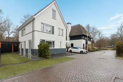 Vrijstaande woning te koop: Woudlaar 48, De Laren Noord Almere
