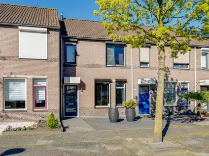 Tussenwoning te koop: Wouwerbroek 58, Wolfsweide Rijen