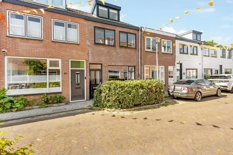 Tussenwoning te koop: Wullenhovenstraat 16, Luxool Nijkerk