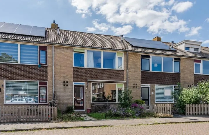Terraced house for sale: Wulpenlaan 16, Oude Gouw Enkhuizen