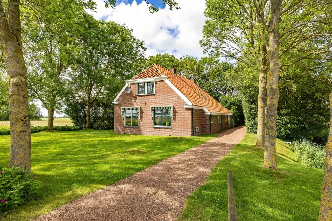 Vrijstaande woning te koop: Wurgedyk 17, Stiens