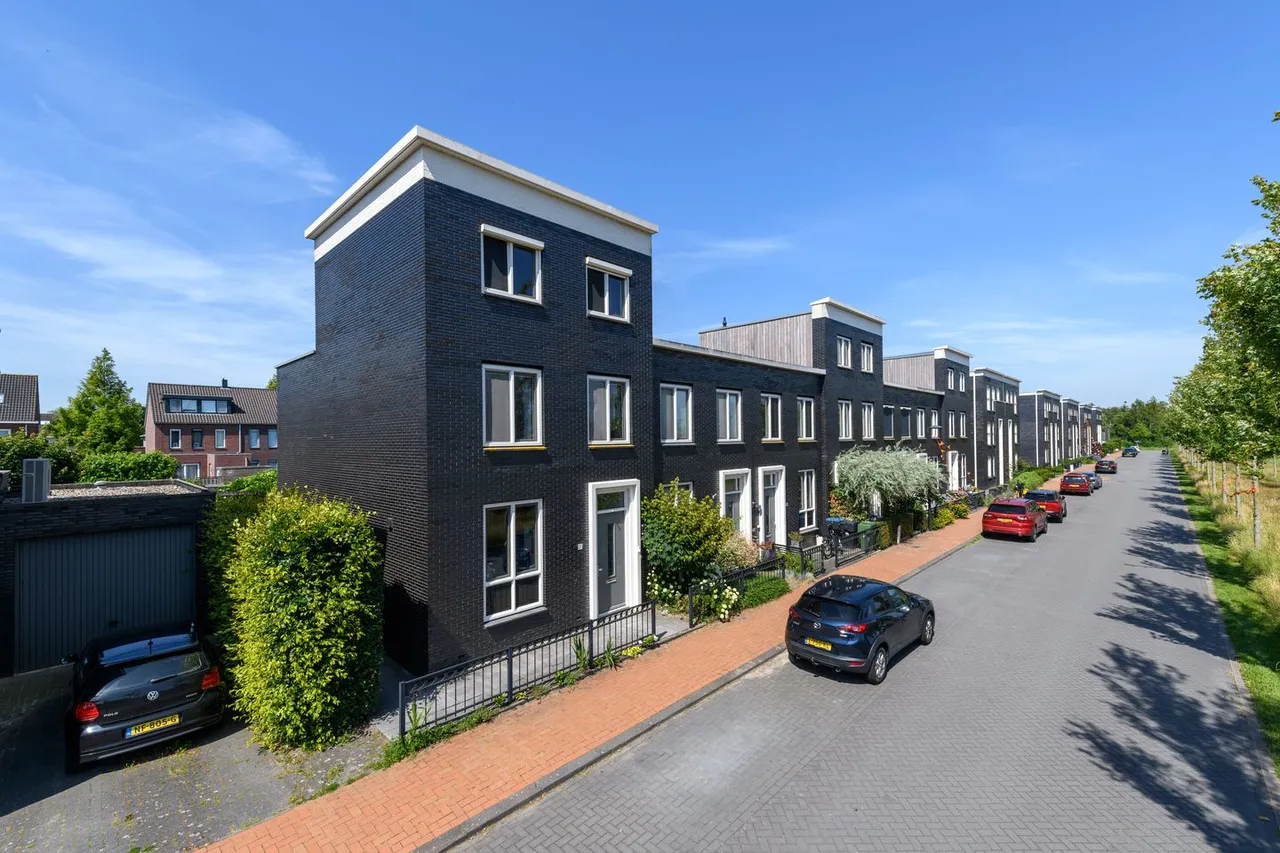 Hoekwoning te koop: Yme Kuiperweg 20, Heerenveen