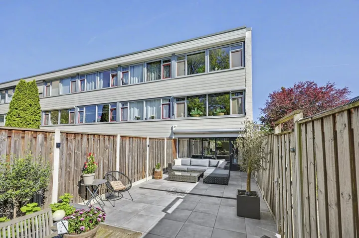 Hoekwoning te koop: Ypelobrink 200, Wesselerbrink Noord-West Enschede