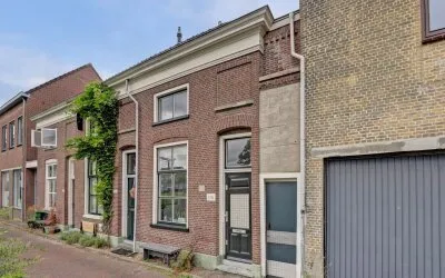 Tussenwoning te koop: Yperstraat 176, In de Veste Delft