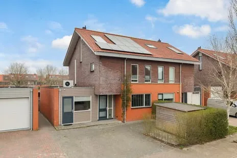 Appartement te koop: Ytsjesân 19, Zuiderburen Leeuwarden