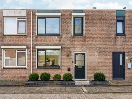 Tussenwoning te koop: Zaagvisplantsoen 13, Waterwijk Oost Almere