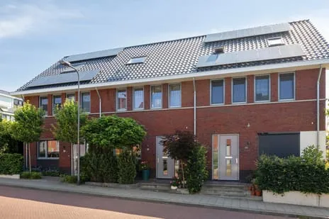 Tussenwoning te koop: Zaalbospad 24, Velp-Noord boven spoorlijn Velp (Ge)