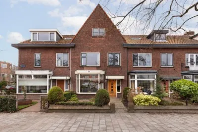 Tussenwoning te koop: Zaanenlaan 25, Bomenbuurt-oost Haarlem