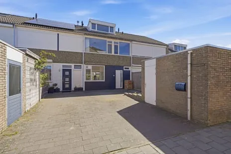 Tussenwoning te koop: Zaanstraat 48, Schoonenburg - Groot Abeele Oost-Souburg