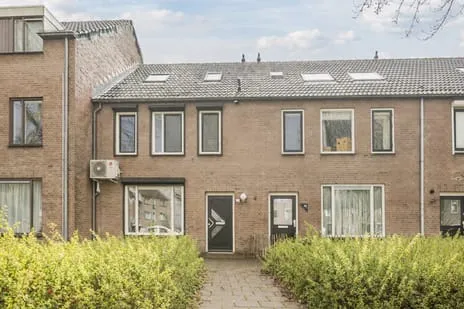 Tussenwoning te koop: Zaaren 62, Wolfsweide Rijen