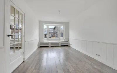 Appartement te koop: Zacharias Jansenstraat 28, Laakkwartier-Oost 'S-Gravenhage