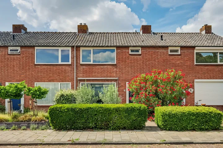 Tussenwoning te koop: Zacharias Jansenstraat 49, Nieuw Middelburg Middelburg