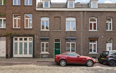 Tussenwoning te koop: Zakstraat 6, Statenkwartier Maastricht