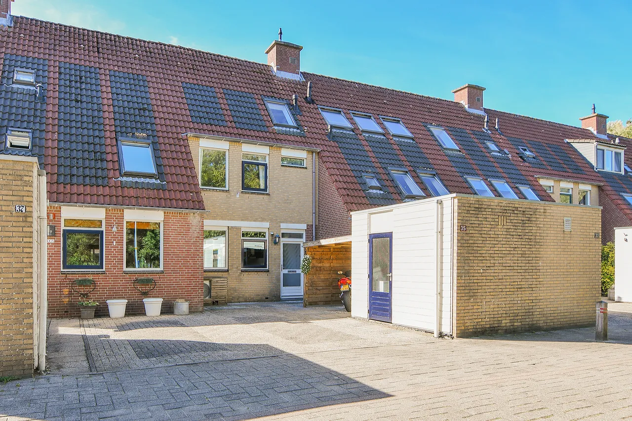 Tussenwoning te koop: Zalkerbos 35, Hoofddorp