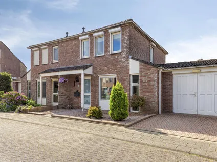 Tussenwoning te koop: Zalm 32, Klein Mikkeldonk Oss