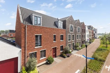 Hoekwoning te koop: Zalmstael 1, Taanschuurpolder Maassluis