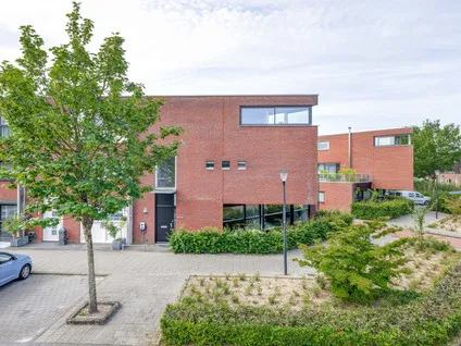 Hoekwoning te koop: Zalmwater 23, Waterkant Barendrecht
