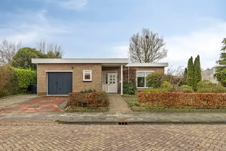 Vrijstaande woning te koop: Zamenhofstraat 10, Roden Roden