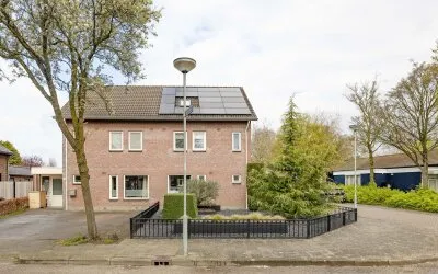 Twee-onder-één-kap te koop: Zandbleek 52, Smakterheide Venray