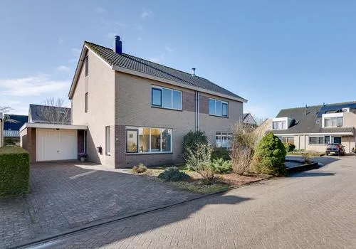 Twee-onder-één-kap te koop: Zandhamel 33, De Hamels Assen