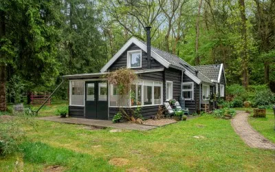 Vrijstaande woning te koop: Zandrivier 8, Verspreide huizen Zeegse Zeegse