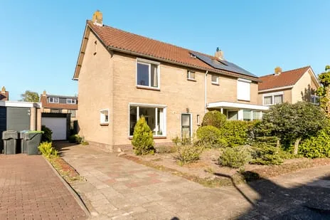 Semi-detached for sale: Zandsteenstraat 62, ’t Harde West 'T Harde
