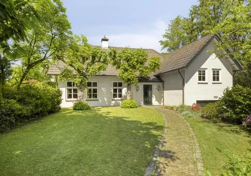 Vrijstaande woning te koop: Zandstraat 24, Molenhoek Rosmalen
