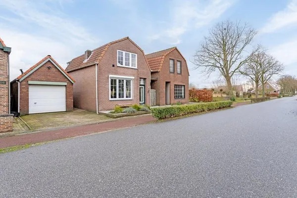 Vrijstaande woning te koop: Zandstraat 24, Buitengebied Sas van Gent Sas Van Gent