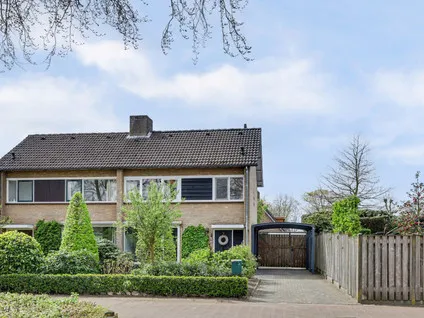 Twee-onder-één-kap te koop: Zandstraat 31, Casteren Casteren