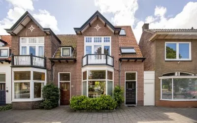 Corner house for sale: Zandvoortselaan 115, Zandvoortselaan en Berkenrode en omgeving Heemstede