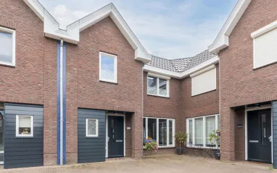 Tussenwoning te koop: Zangershof 14, Helmond