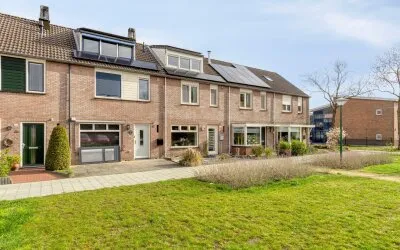 Tussenwoning te koop: Zanglijster 119, Blokhuiswetering Bunschoten-Spakenburg
